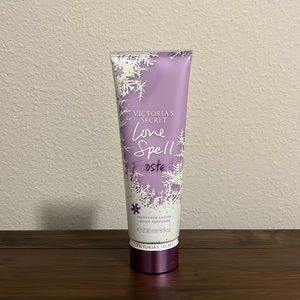 Victoria’s Secret Love Spell Frosted Lotion